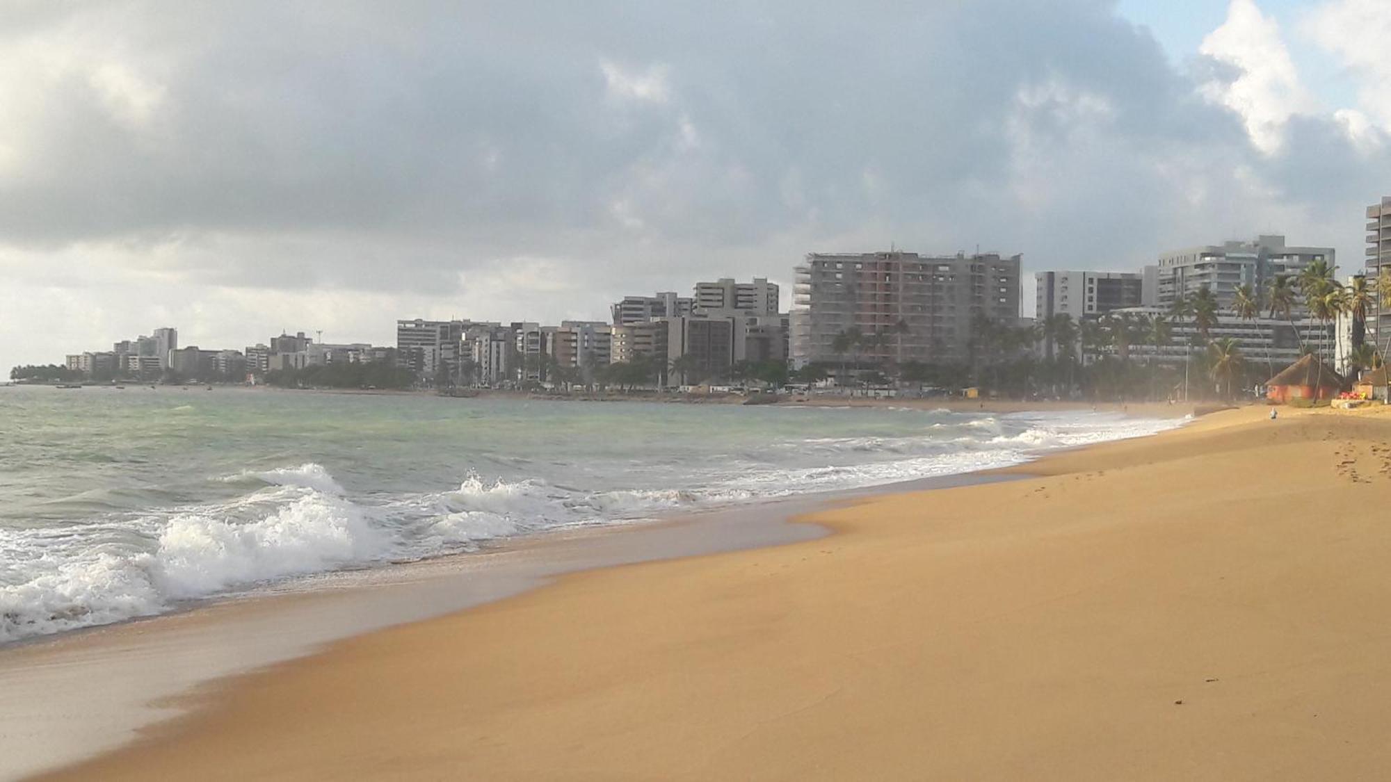 Pertinho Do Mar *